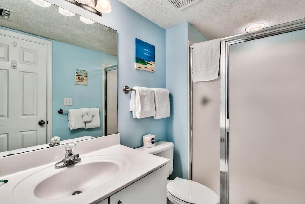 Pelican Beach Resort-Walkout Unit-On The Beach 德斯廷 外观 照片