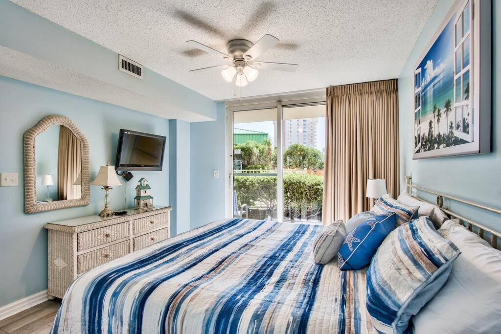 Pelican Beach Resort-Walkout Unit-On The Beach 德斯廷 外观 照片