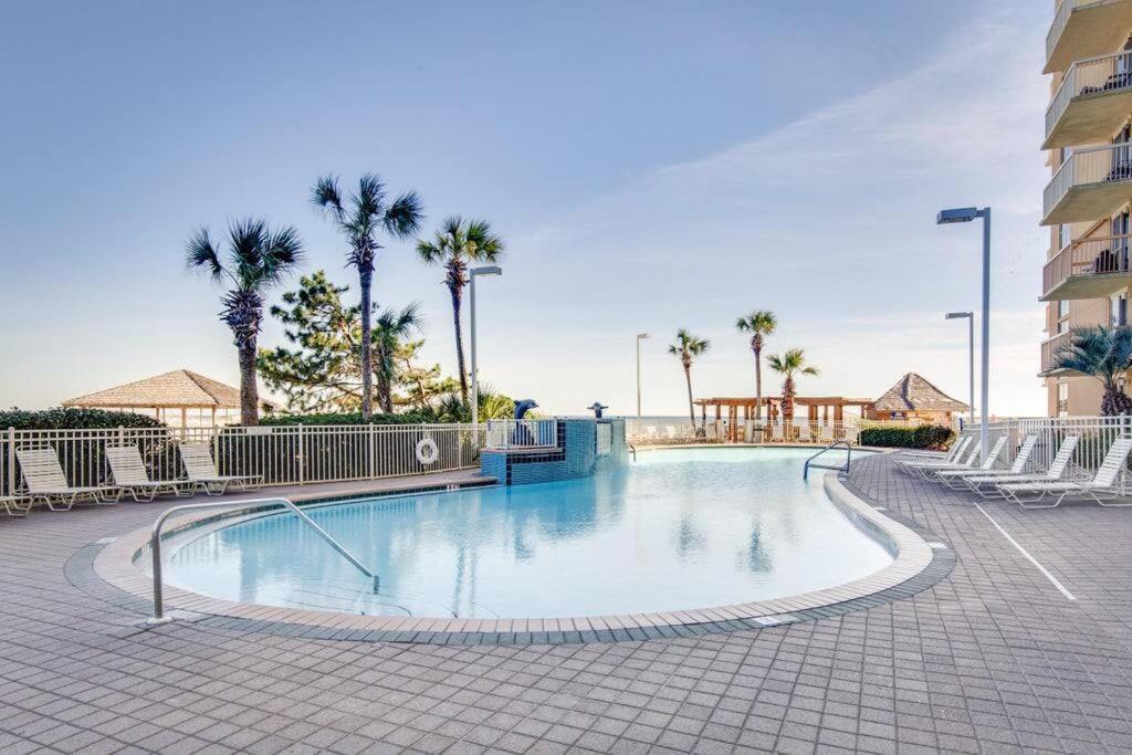Pelican Beach Resort-Walkout Unit-On The Beach 德斯廷 外观 照片